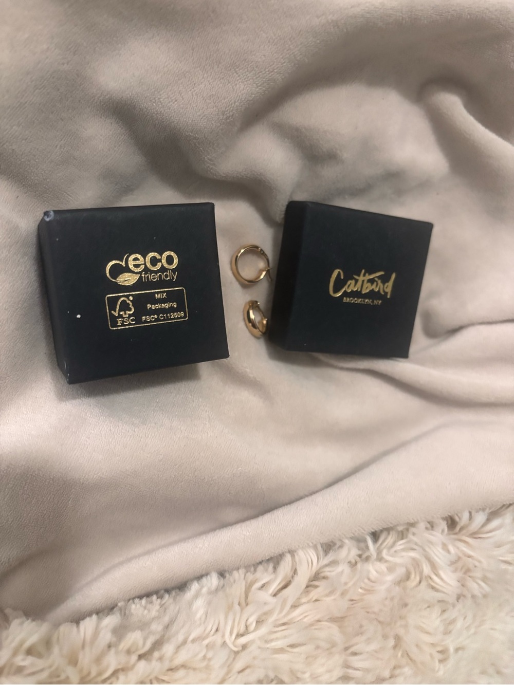 PAIR Catbird Gold Tomboy Hoops - Picture 4 of 10